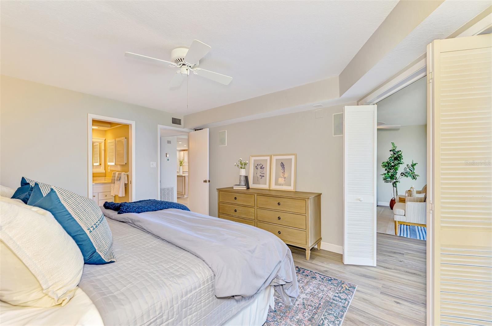 WESTBAY POINT & MOORINGS II - Residential