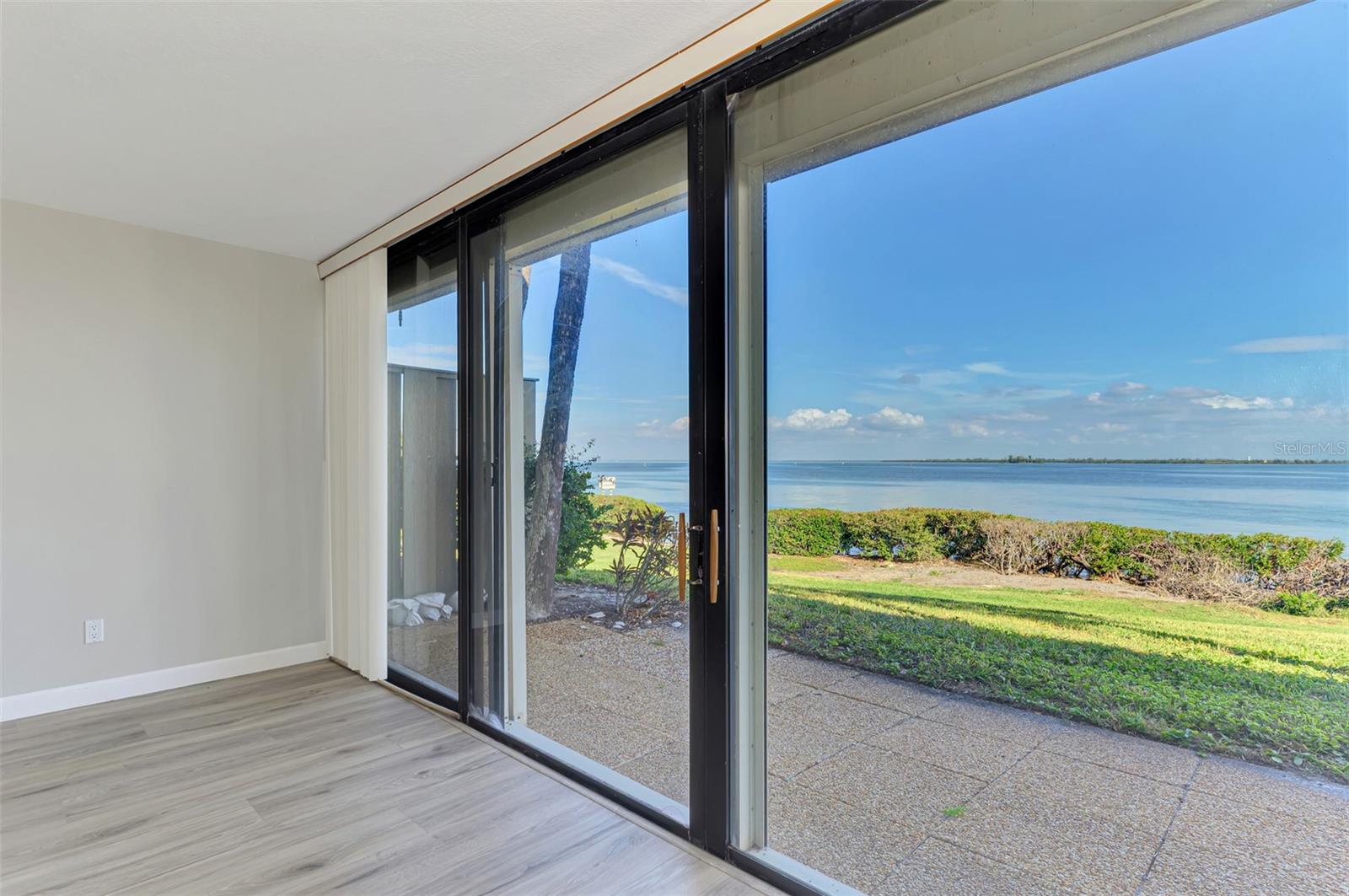 WESTBAY POINT & MOORINGS II - Residential