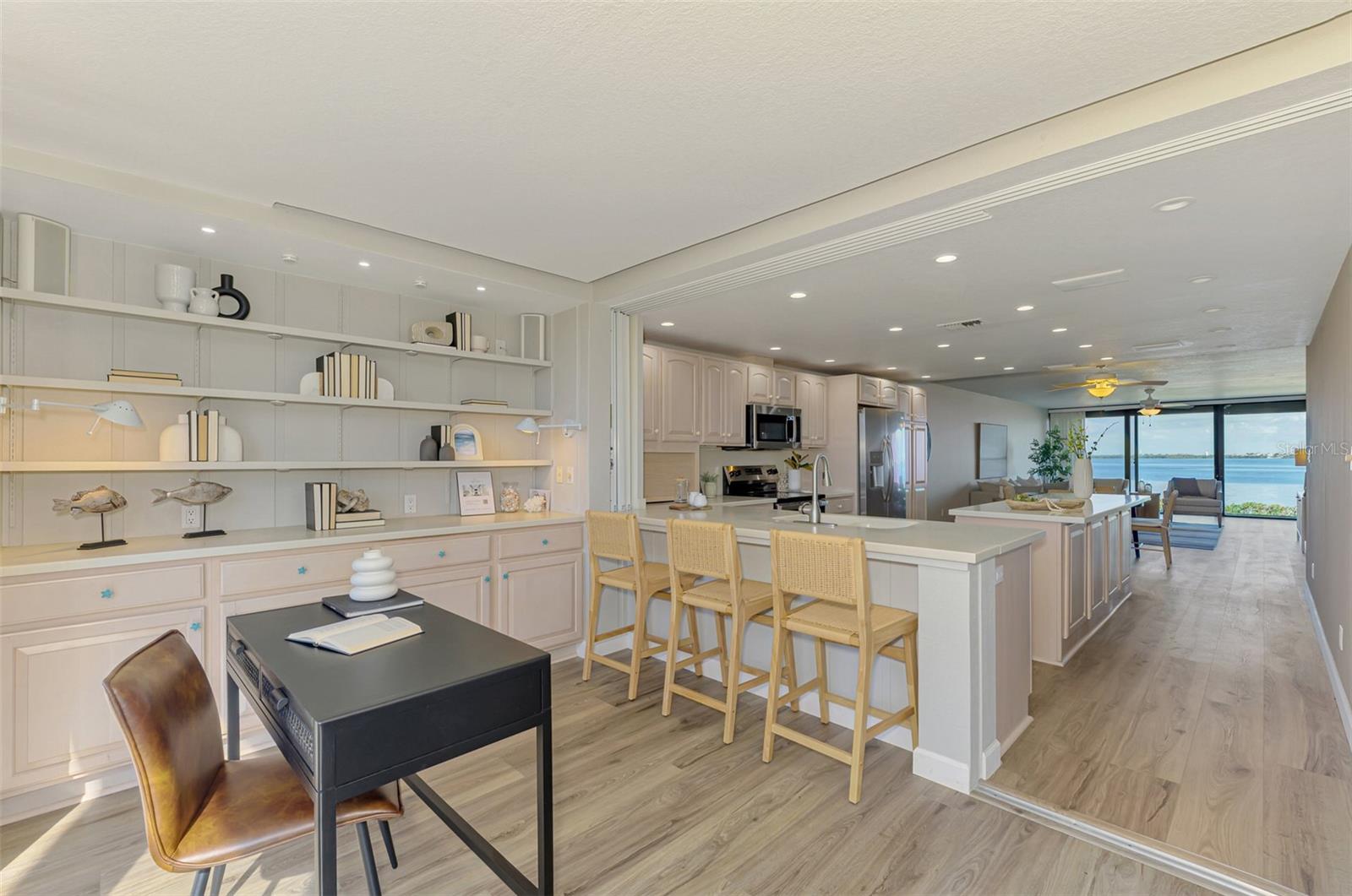 WESTBAY POINT & MOORINGS II - Residential