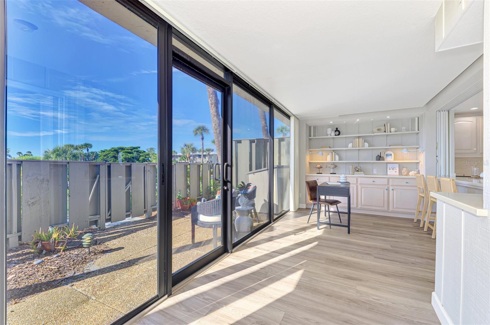 WESTBAY POINT & MOORINGS II - Residential