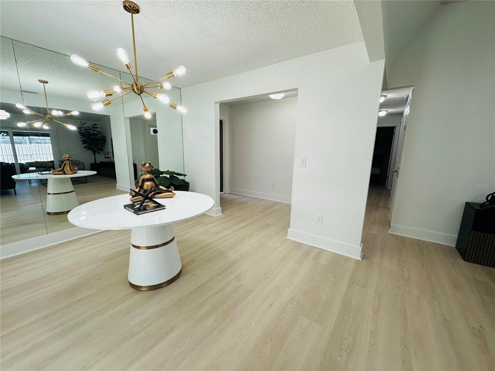 COUNTRY PLACE UNIT VI - Residential