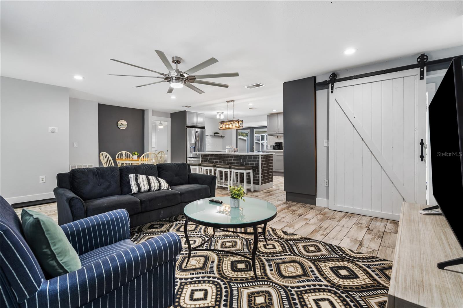 LOVESKY PARK - Residential