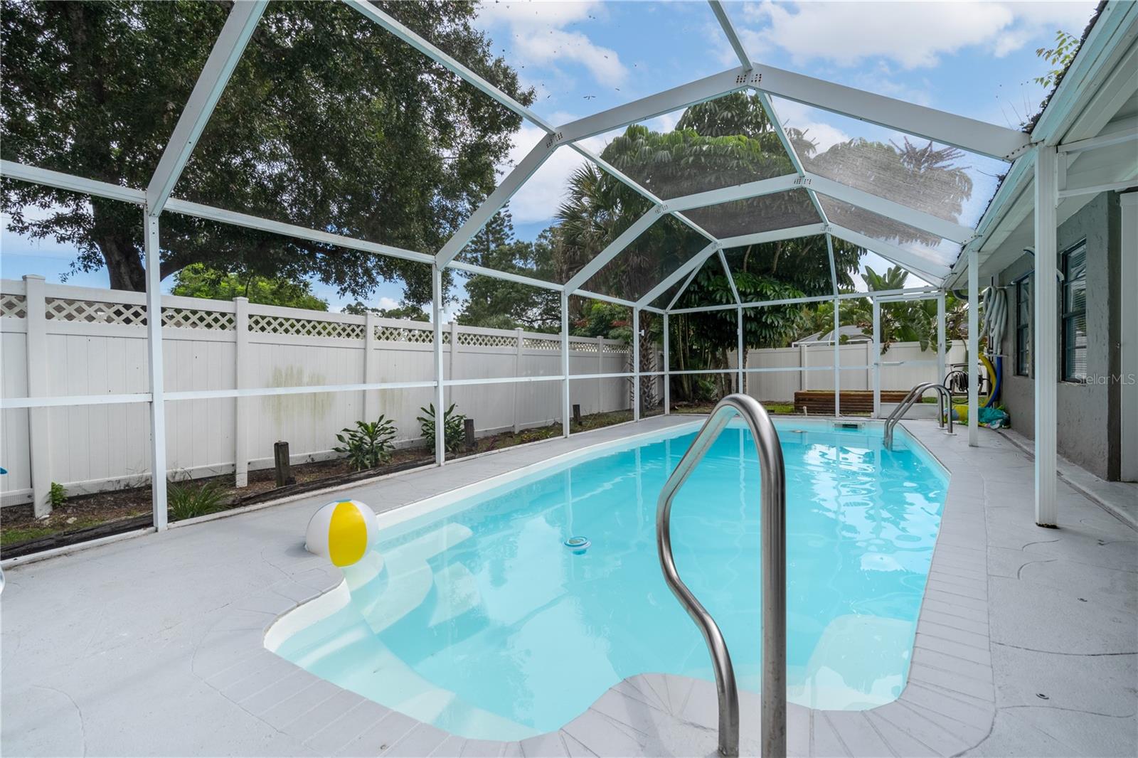 LOVESKY PARK - Residential