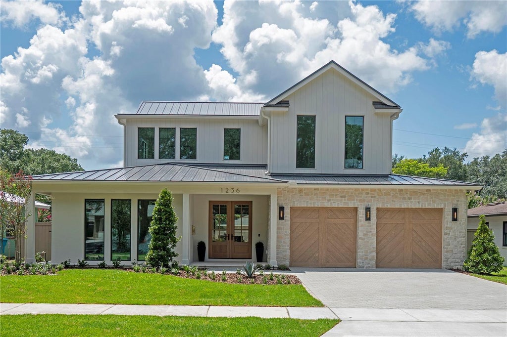 Photo of 1236 Chichester Street, Orlando, FL 32803 (MLS # O6433470)