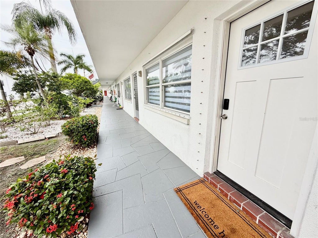 Photo of 1900 58th Avenue N #10, St Petersburg, FL 33714 (MLS # O6412408)