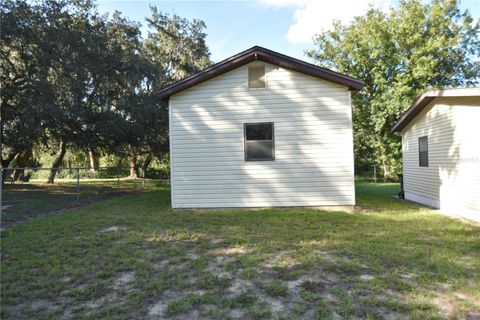 A home in DAVENPORT