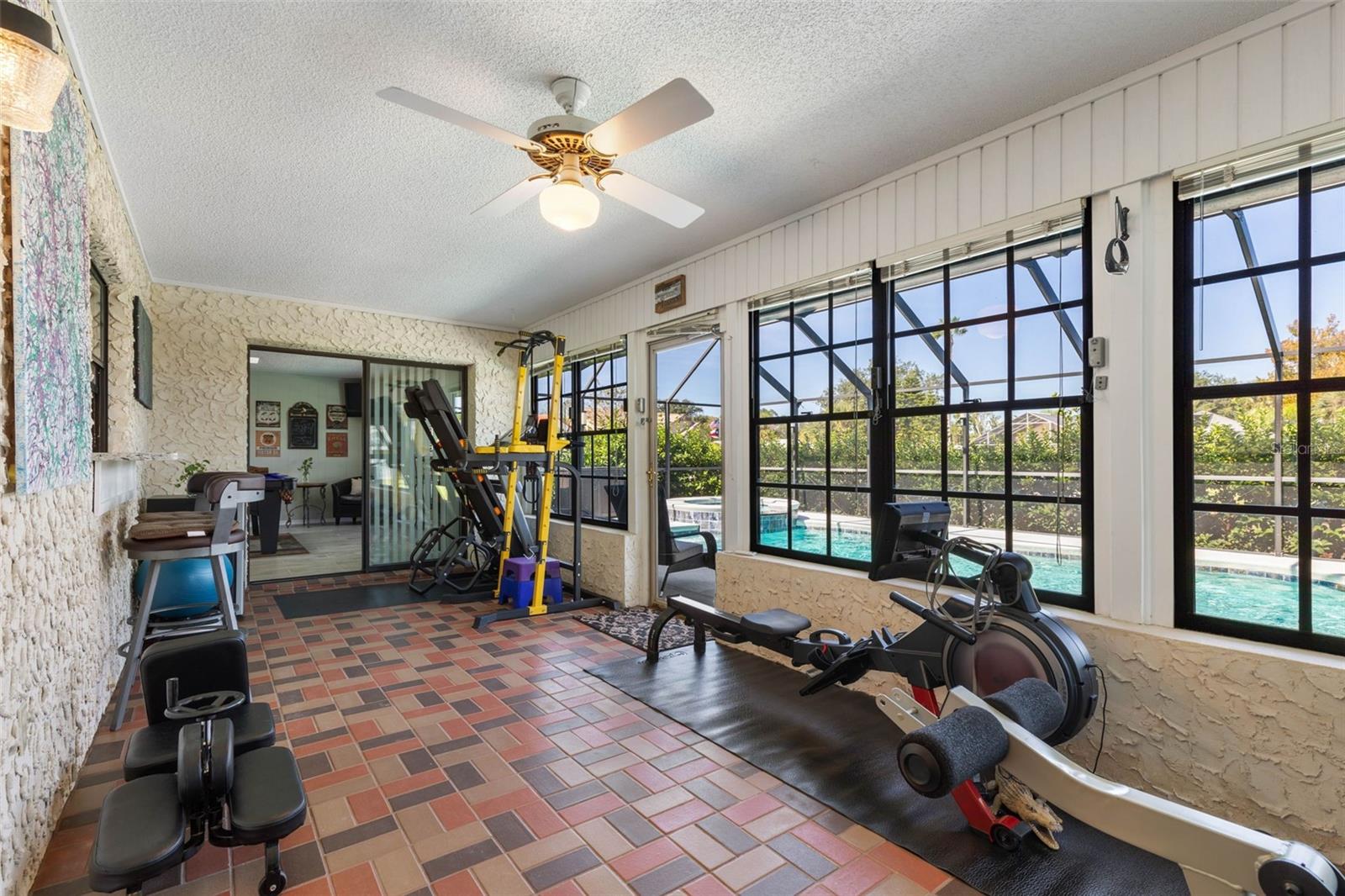 PALM HARBOR - Residential