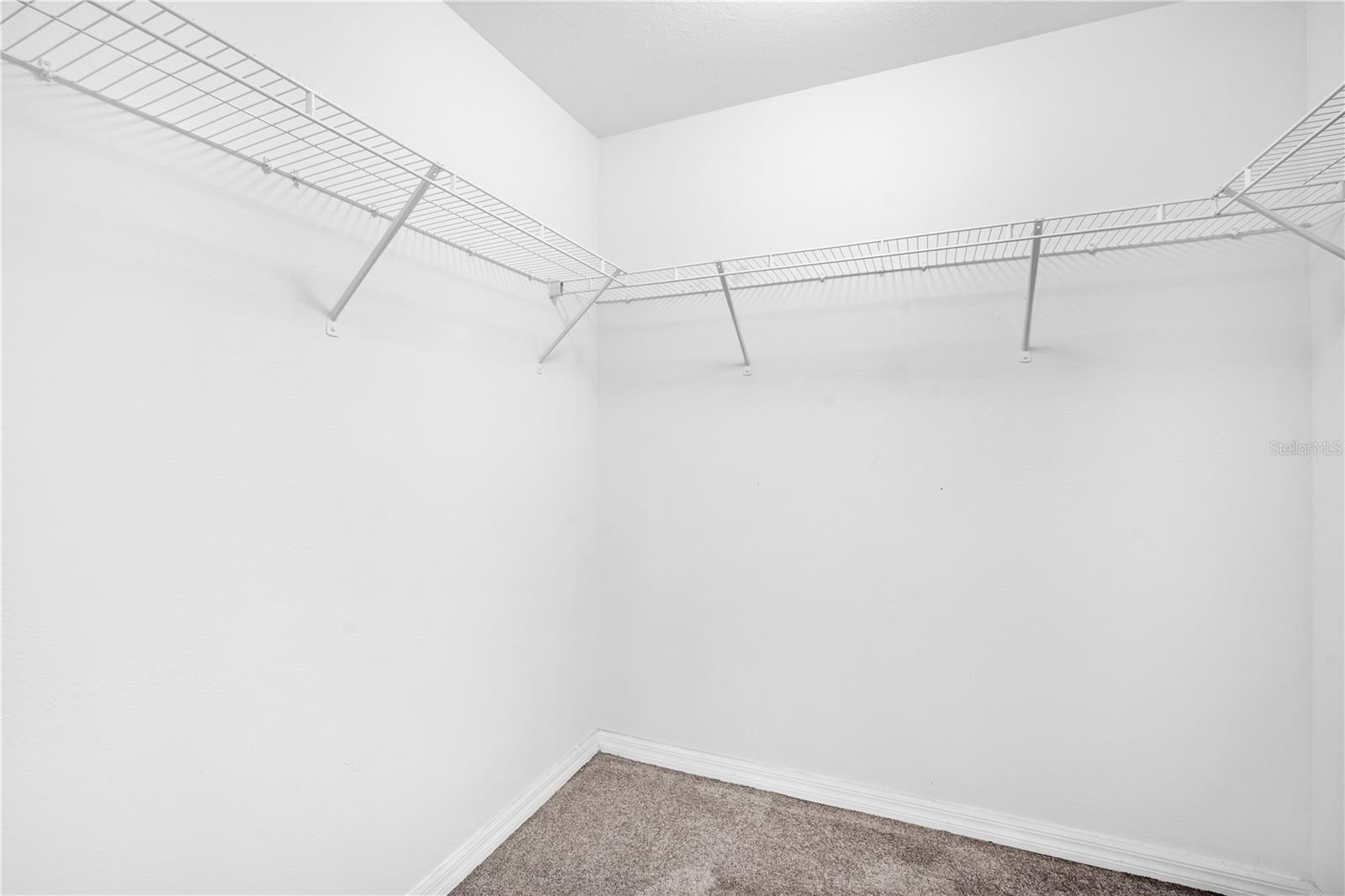 HAWKS POINT PH N TWNHMS - Residential Lease