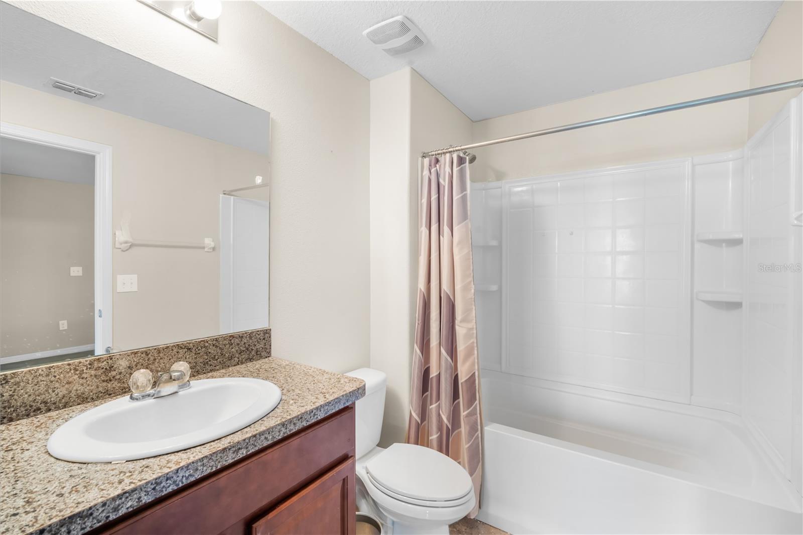 HAWKS POINT PH N TWNHMS - Residential Lease