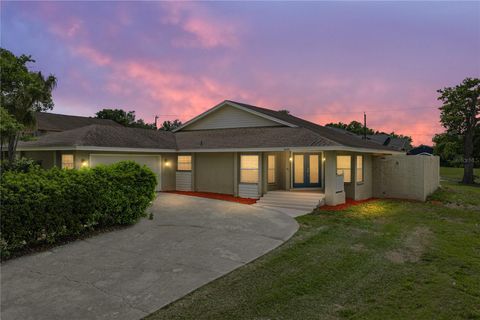 Photo of 4605 San Paulo Court, Lakeland, FL 33813 (MLS # L4960814)