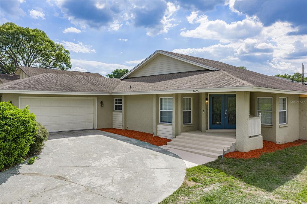 Photo of 4605 San Paulo Court, Lakeland, FL 33813 (MLS # L4960814)