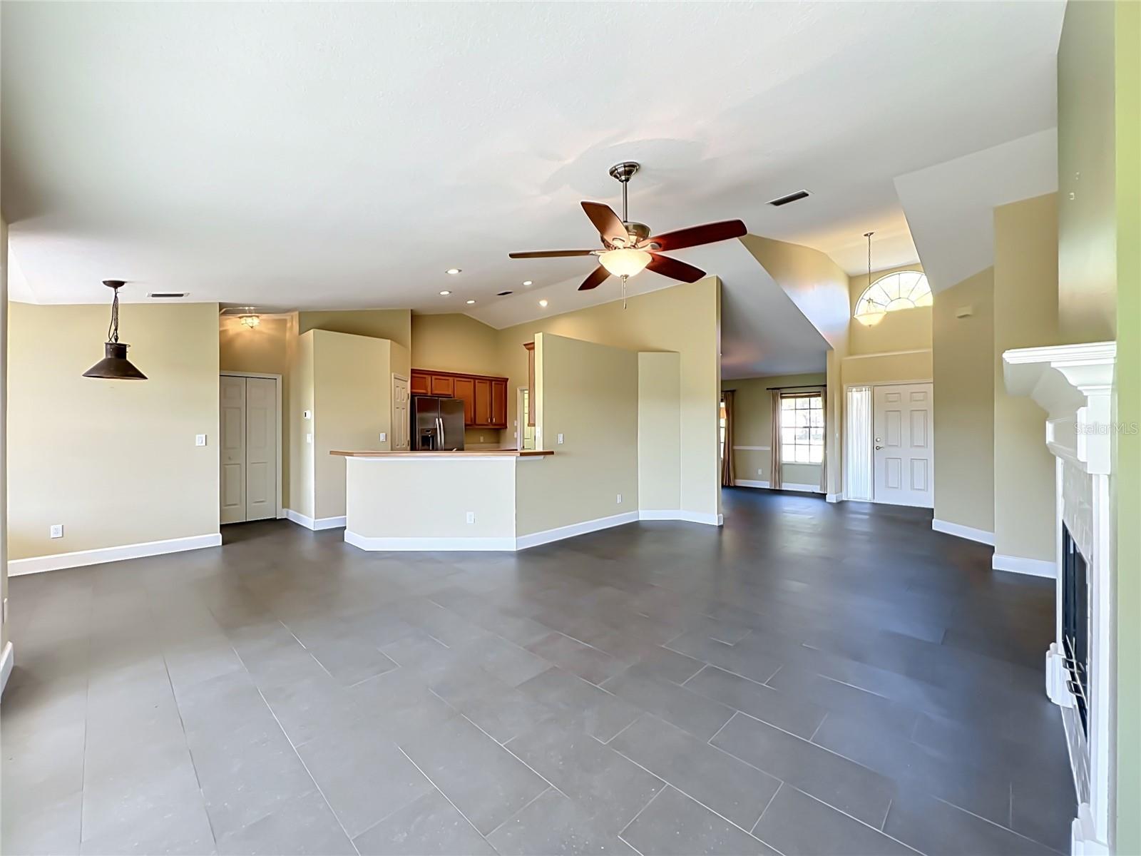 HILLS MOUNT DORA - Residential