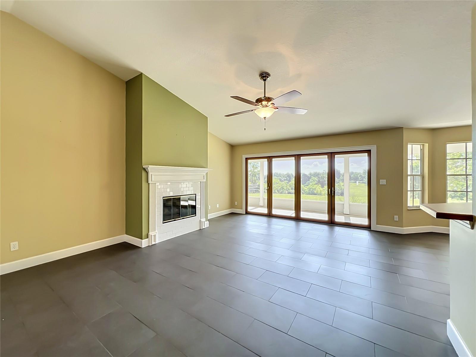 HILLS MOUNT DORA - Residential
