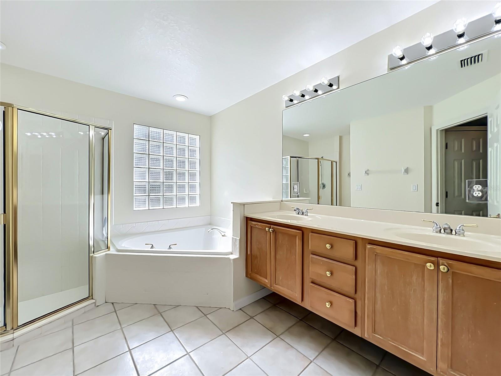 HILLS MOUNT DORA - Residential