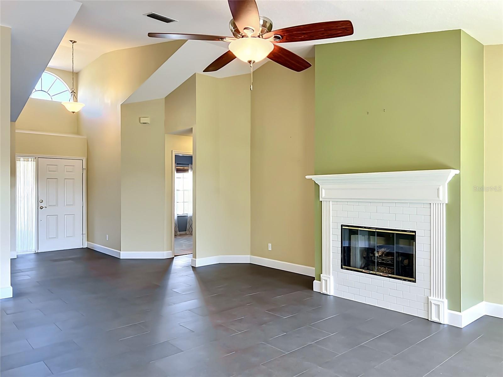 HILLS MOUNT DORA - Residential