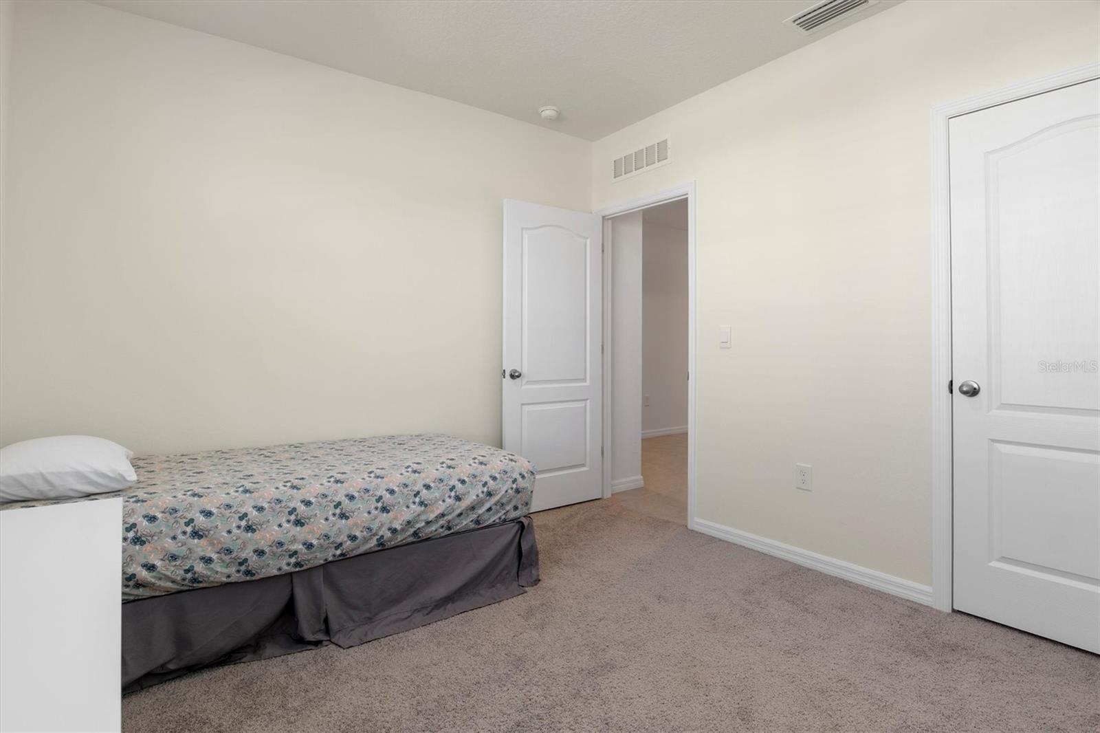 DEER RUN AT CROSSWINDS - Residential