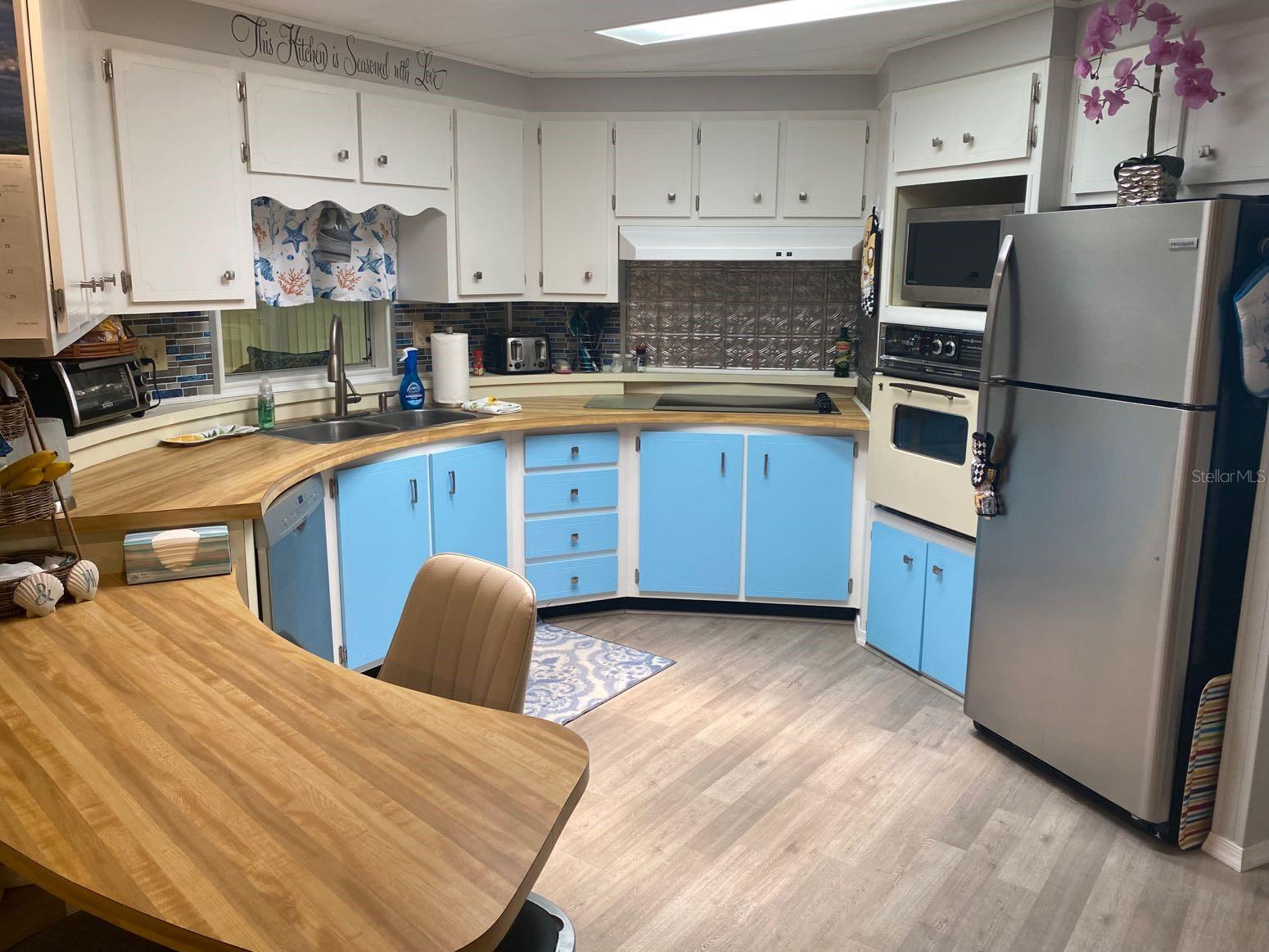 Photo 6 of 23 of 409 CANTINA mobile home