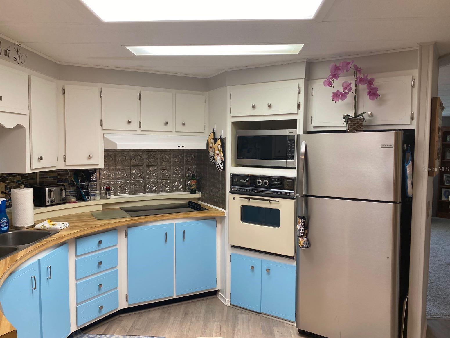 Photo 7 of 23 of 409 CANTINA mobile home