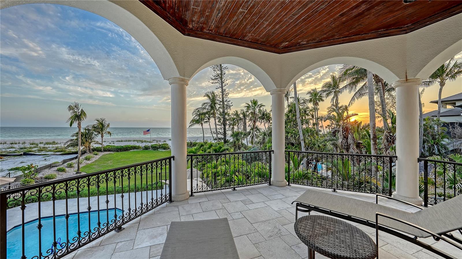 LONGBOAT KEY - Residential