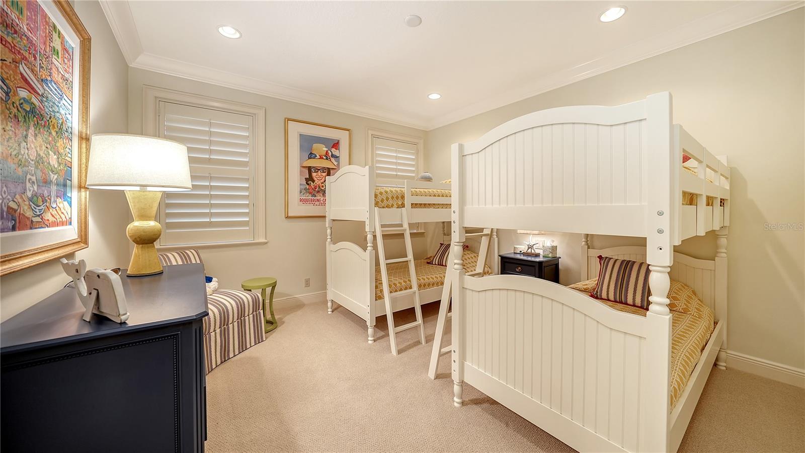 LONGBOAT KEY - Residential