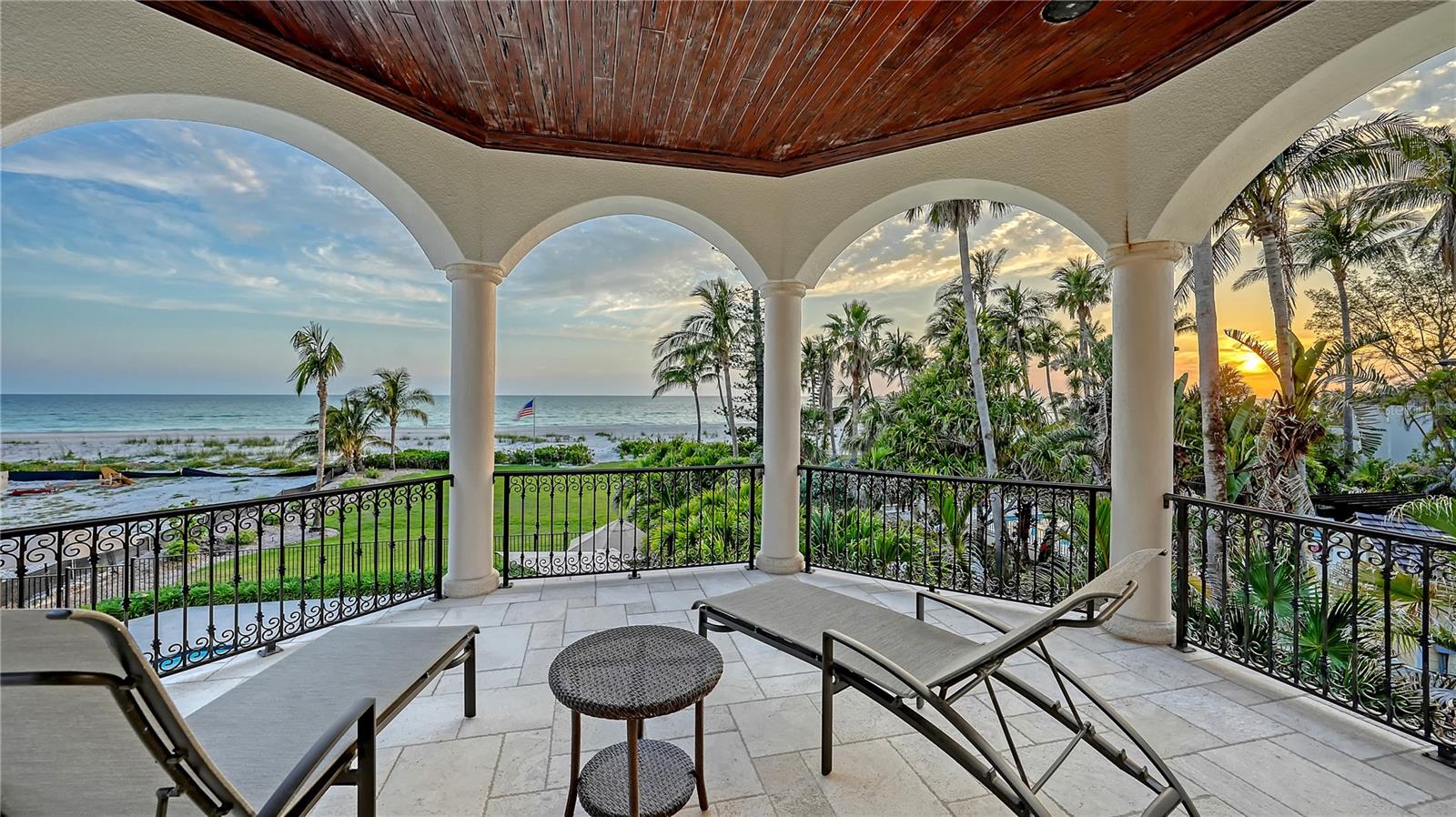 LONGBOAT KEY - Residential