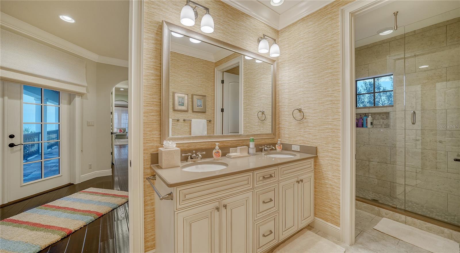 LONGBOAT KEY - Residential