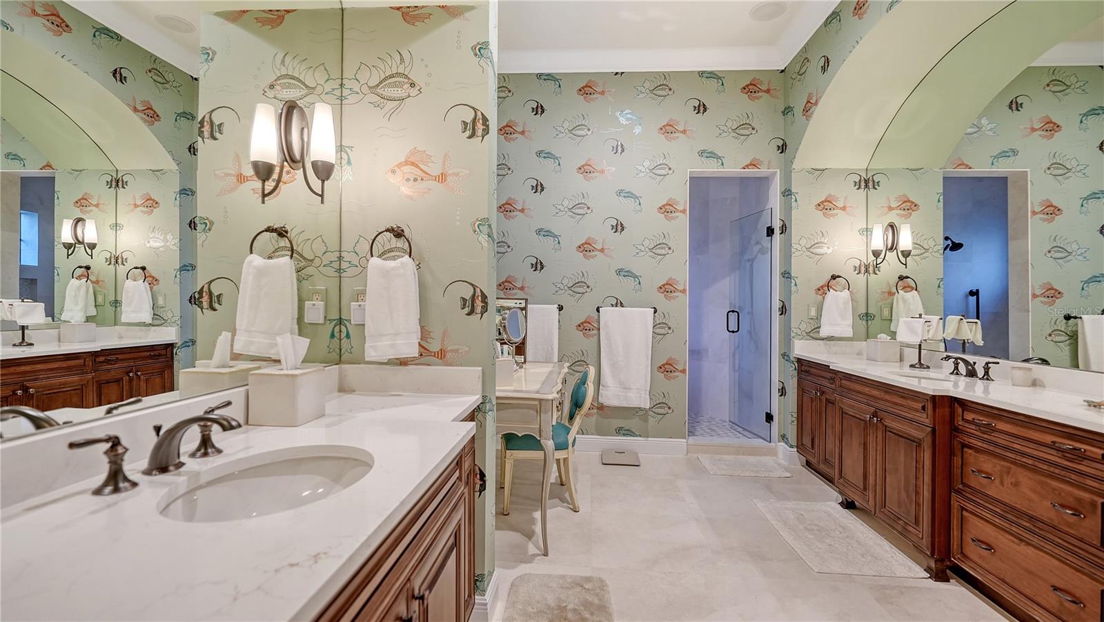 LONGBOAT KEY - Residential