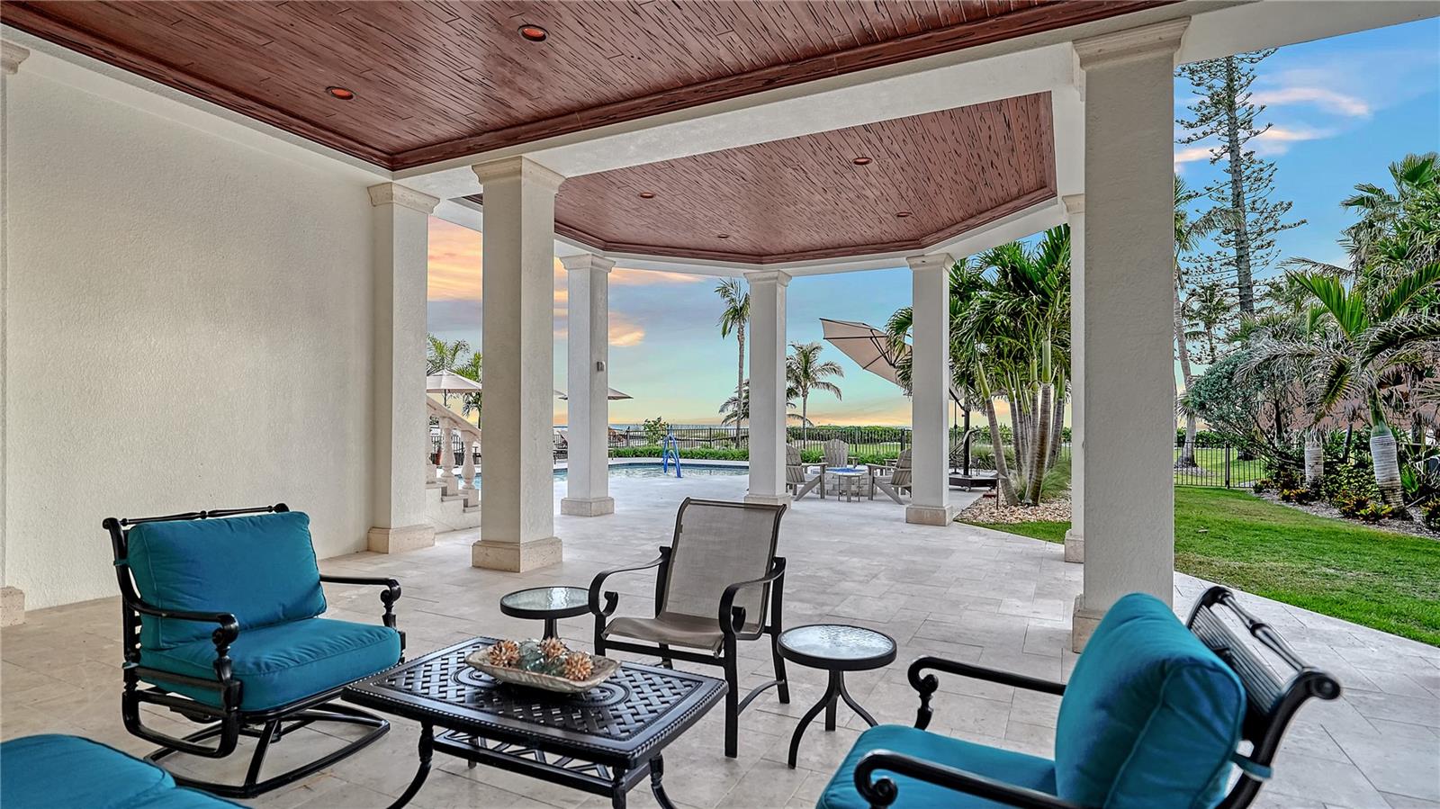 LONGBOAT KEY - Residential
