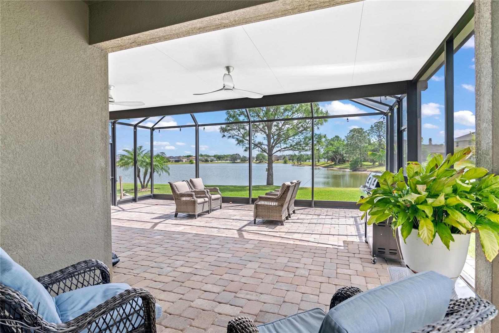 1628 THETFORD CIRCLE