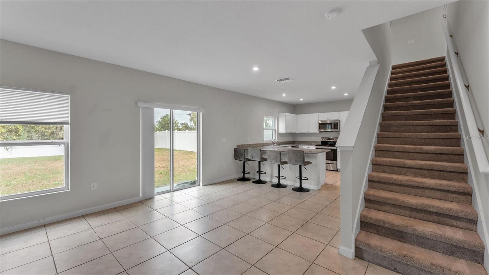 LAKES/LUCERNE PARK PH 6 - Residential Lease