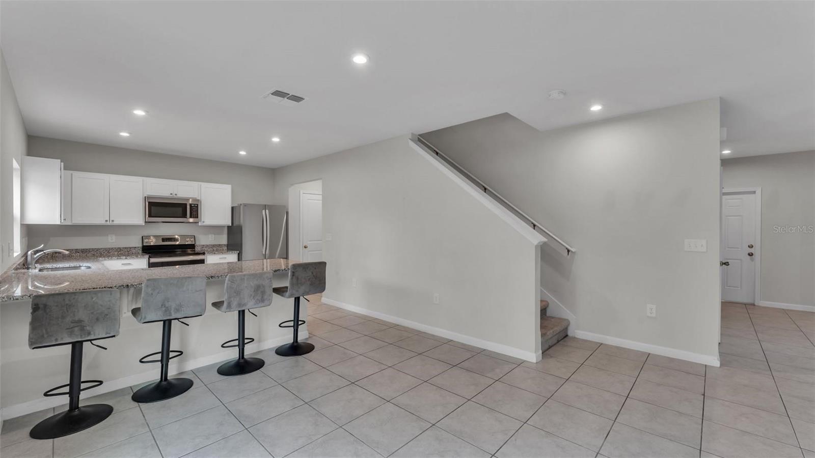 LAKES/LUCERNE PARK PH 6 - Residential Lease