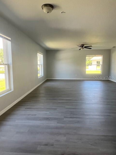 4076 OAK LOOP 4076