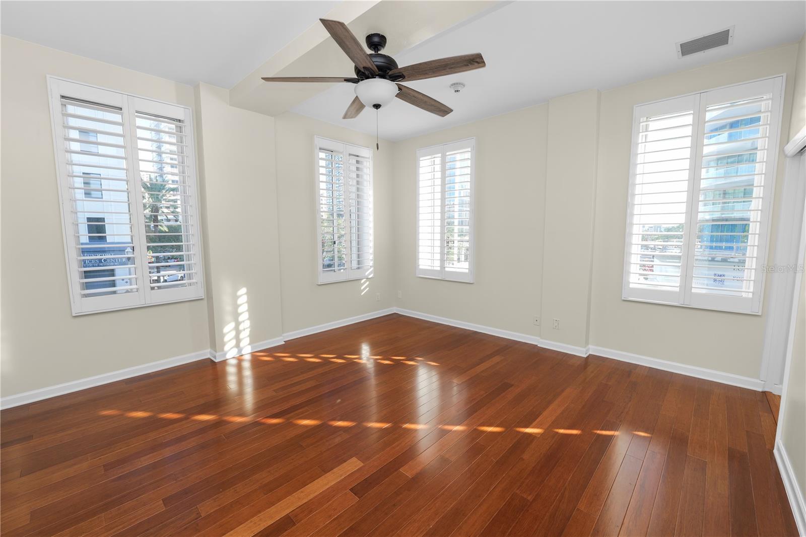 SNELL ARCADE CONDO - Residential