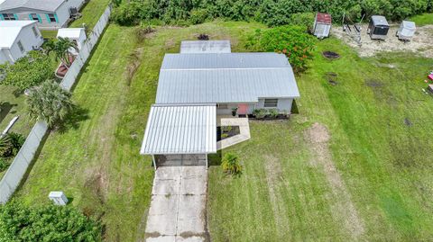 A home in PUNTA GORDA