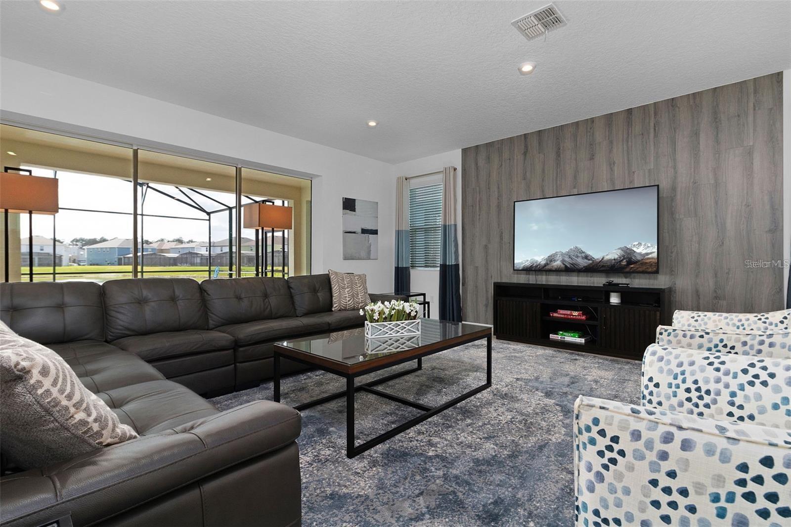 SOLARA RESIDENCE VACATION VILLAS REP - Residential