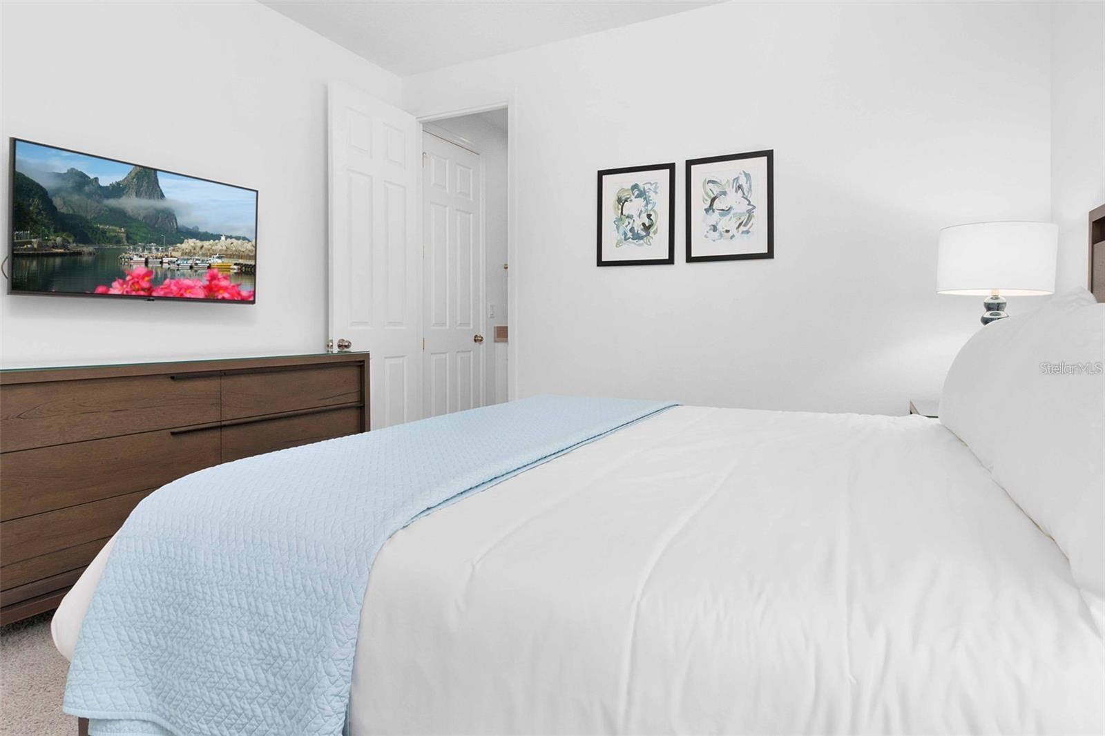 SOLARA RESIDENCE VACATION VILLAS REP - Residential