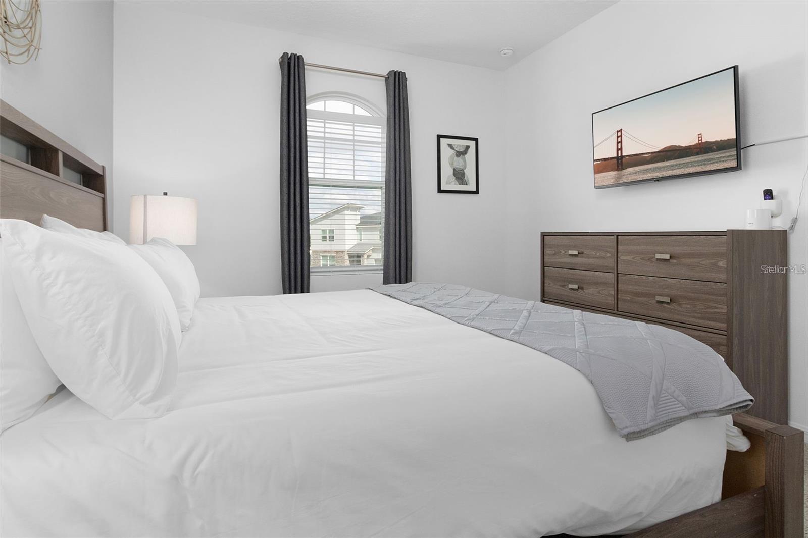 SOLARA RESIDENCE VACATION VILLAS REP - Residential