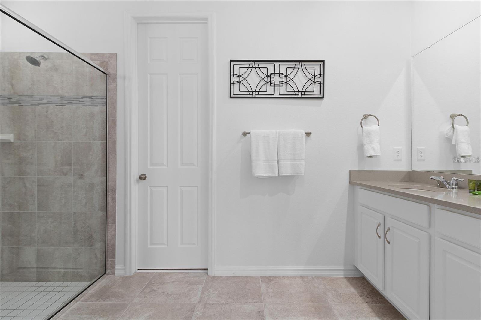 SOLARA RESIDENCE VACATION VILLAS REP - Residential