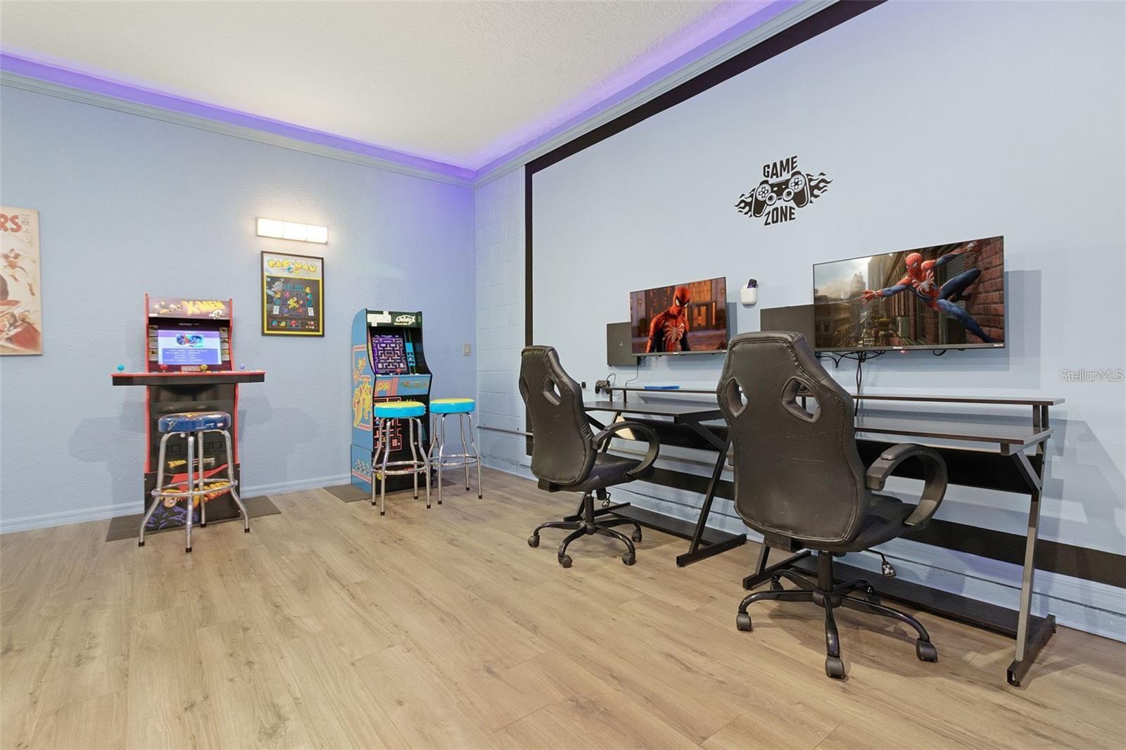 SOLARA RESIDENCE VACATION VILLAS REP - Residential