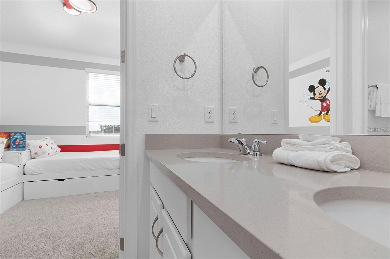 SOLARA RESIDENCE VACATION VILLAS REP - Residential