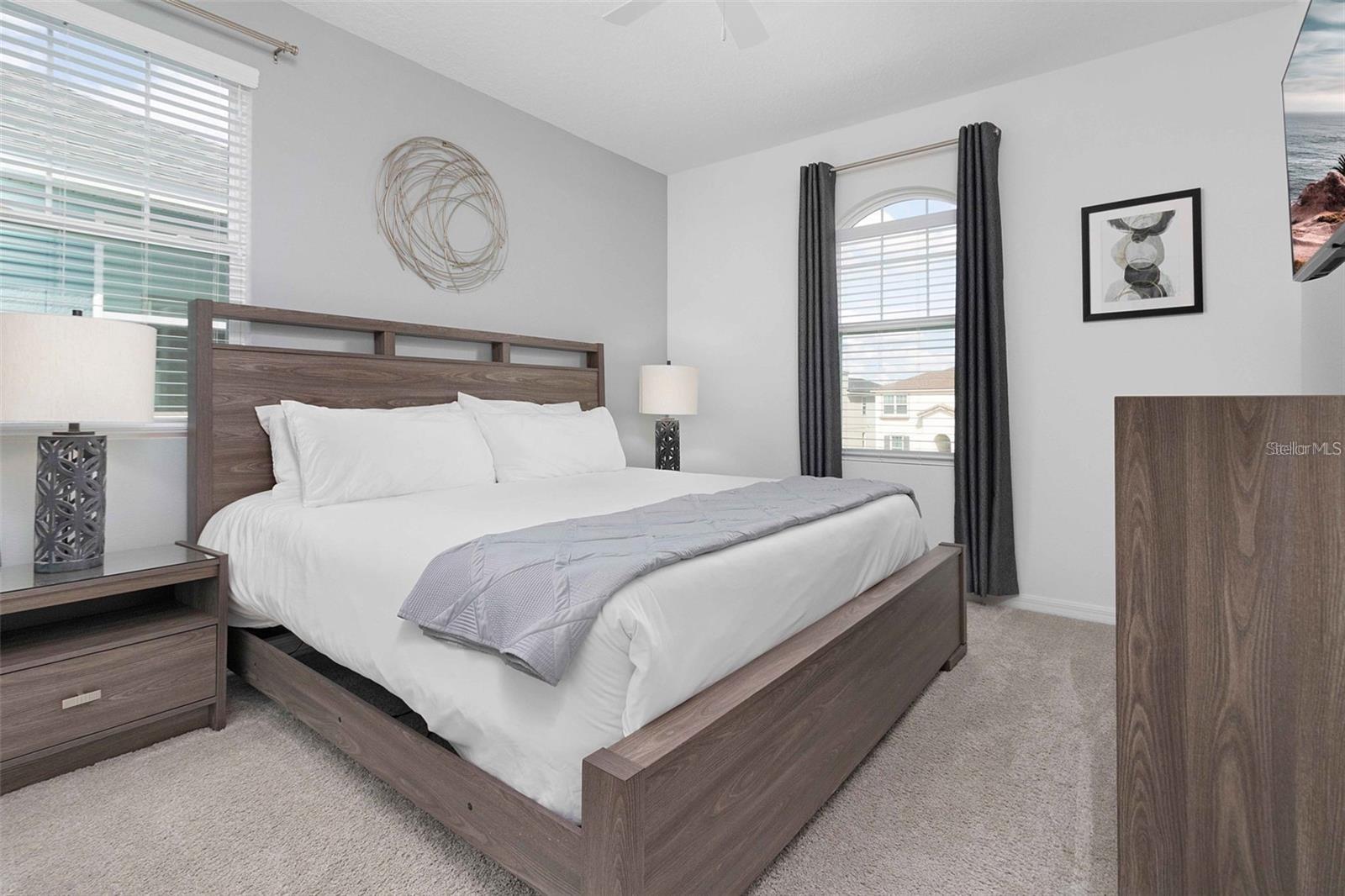 SOLARA RESIDENCE VACATION VILLAS REP - Residential