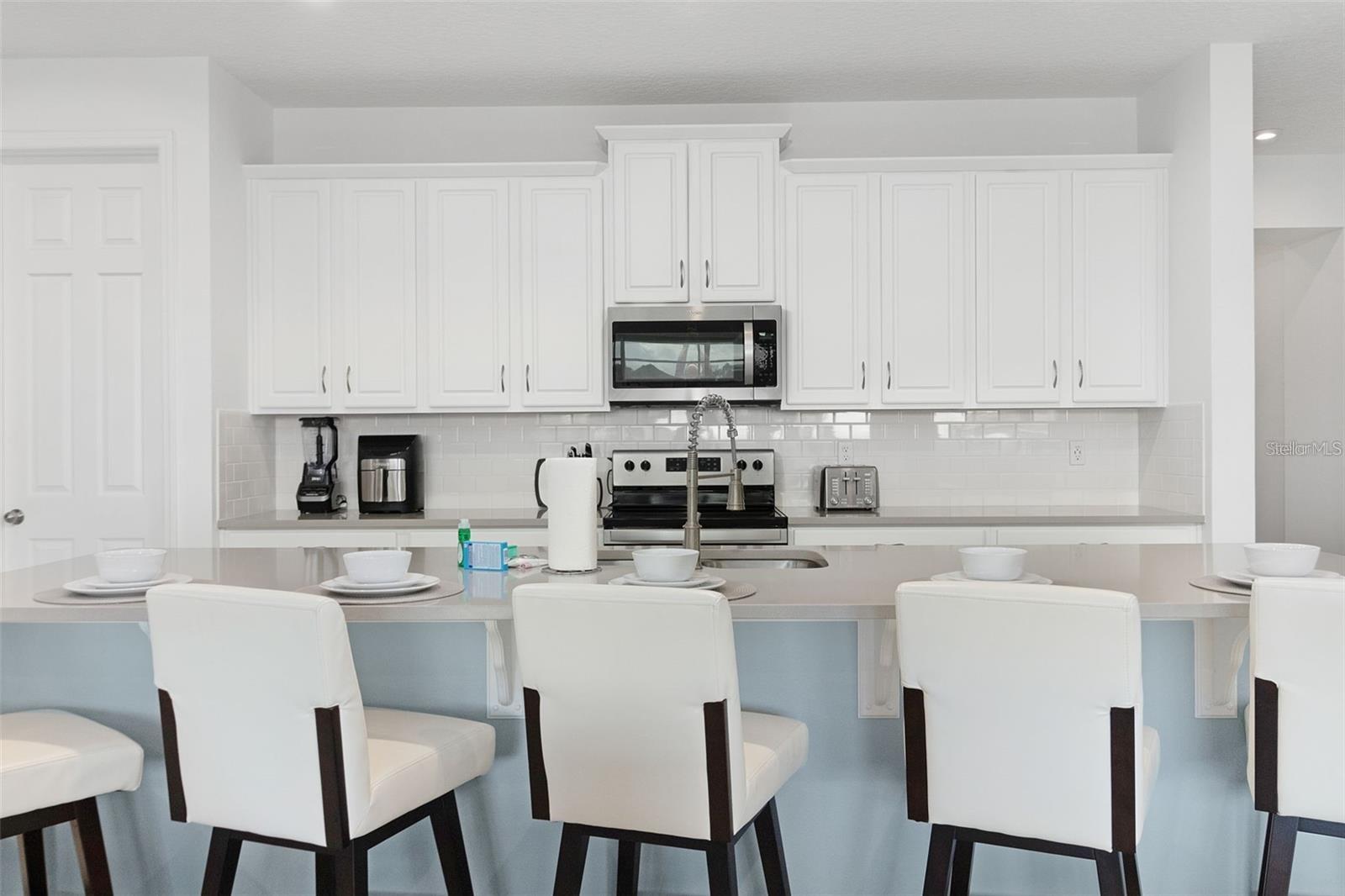 SOLARA RESIDENCE VACATION VILLAS REP - Residential