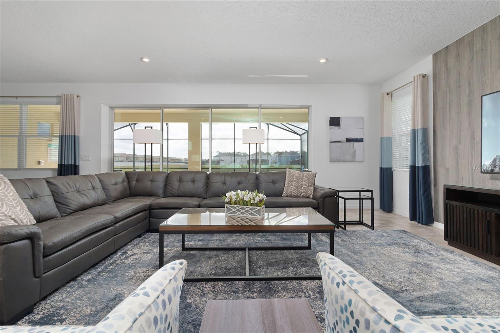 SOLARA RESIDENCE VACATION VILLAS REP - Residential