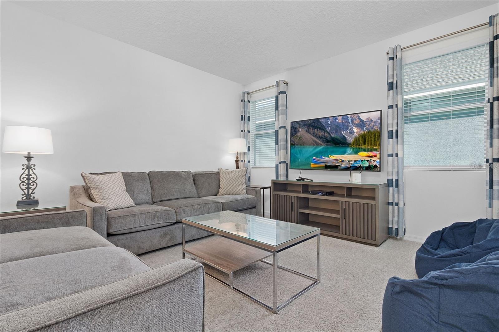 SOLARA RESIDENCE VACATION VILLAS REP - Residential