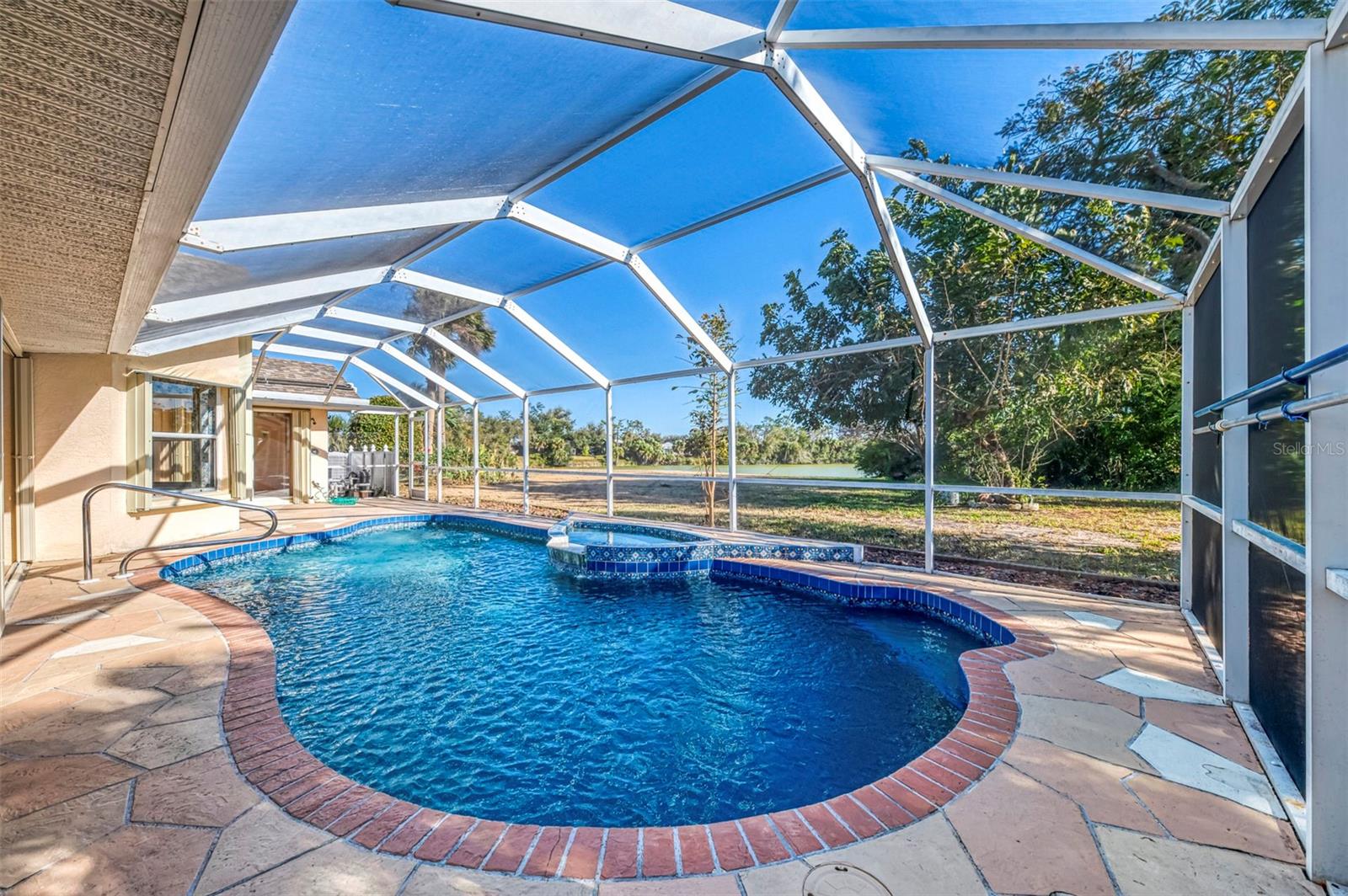 ROTONDA WEST BROADMOOR - Residential