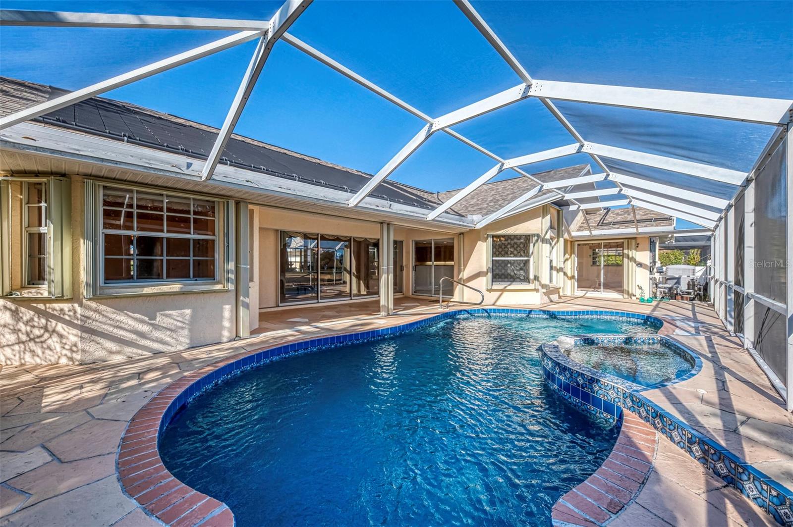 ROTONDA WEST BROADMOOR - Residential