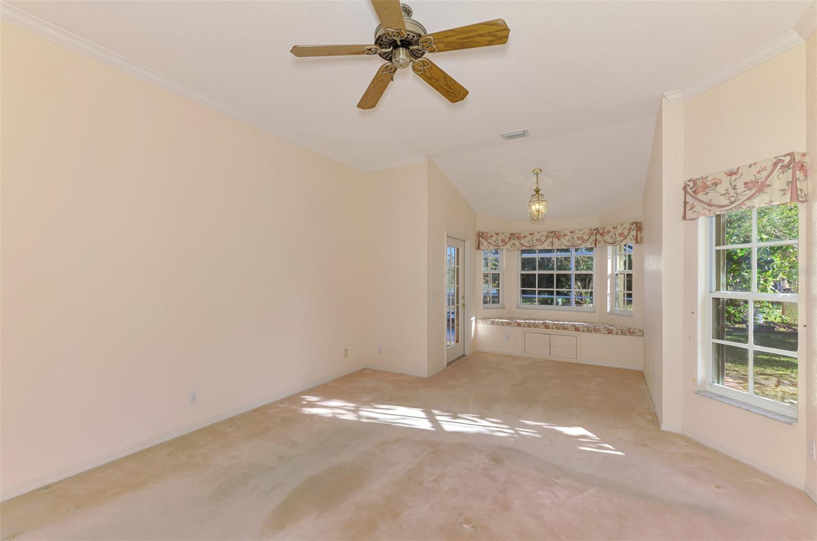 ROTONDA WEST BROADMOOR - Residential