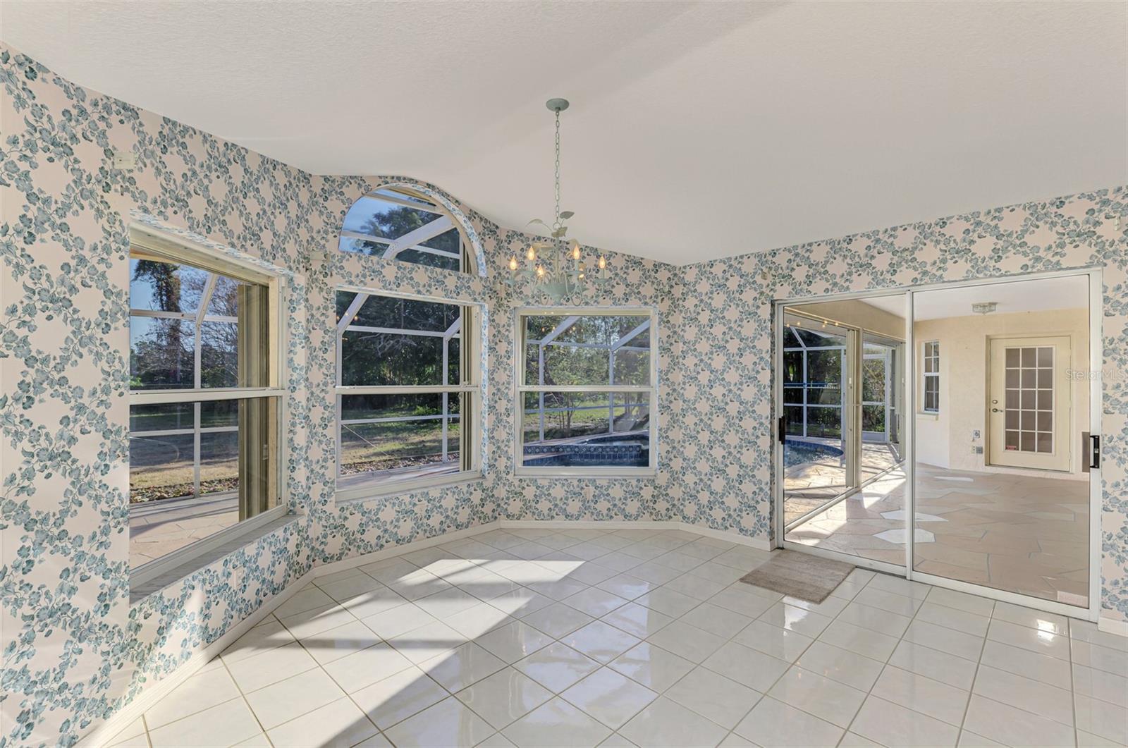 ROTONDA WEST BROADMOOR - Residential