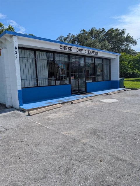 Photo of 822 SW Broadway St, Ocala, FL 34475 (MLS # OM726686)
