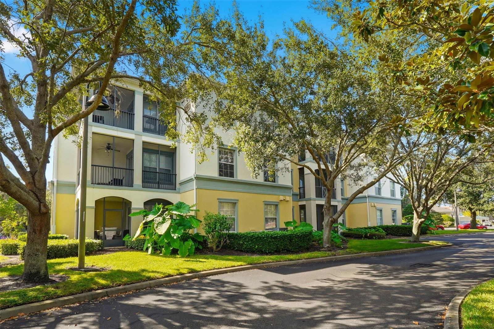 LAKESIDE AT LAKES OF WINDERMERE CONDO PH 3 - Residential Lease